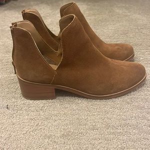 Steve Madden - Suede Chelsea Boots - 9.5